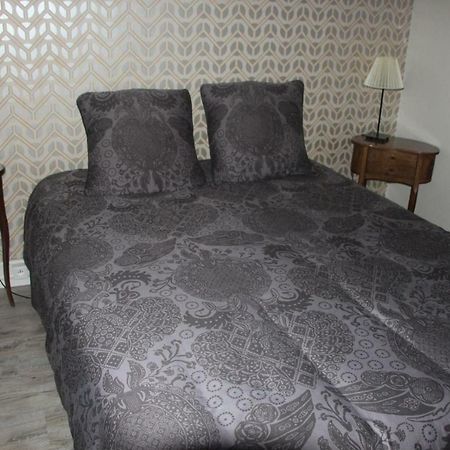 Aux Berges Du Coubisou Bed & Breakfast ภายนอก รูปภาพ