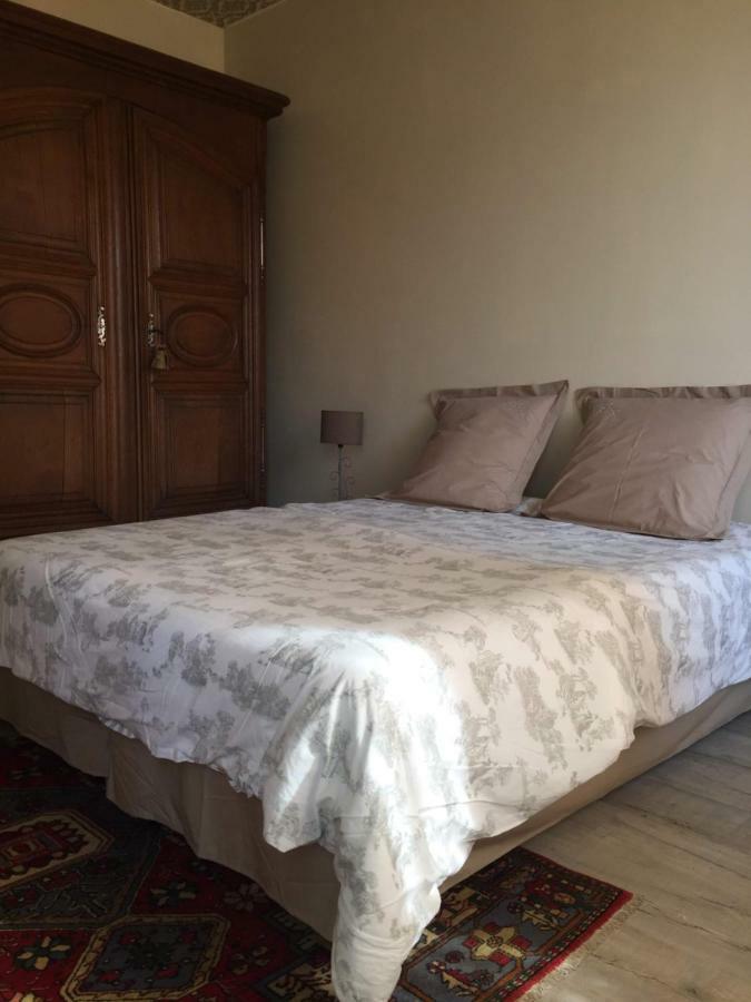 Aux Berges Du Coubisou Bed & Breakfast ภายนอก รูปภาพ