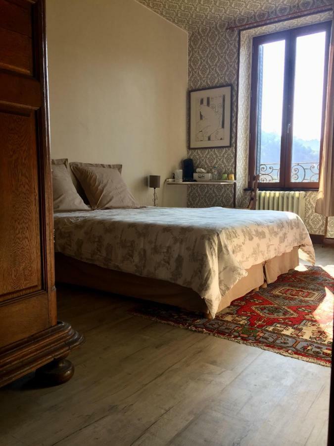 Aux Berges Du Coubisou Bed & Breakfast ภายนอก รูปภาพ
